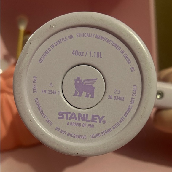 Stanley 40 oz cup - Picture 4 of 5